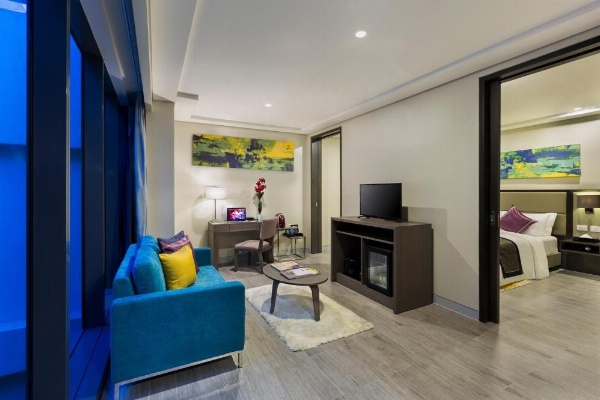 Savoy Hotel Manila image 15