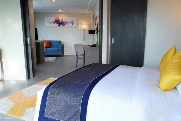 Savoy Hotel Manila image 19