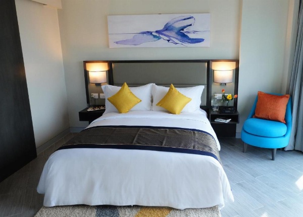 Savoy Hotel Manila image 20